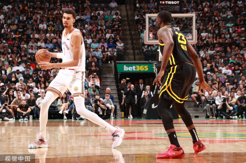 冰雪争光添 冰雪争光添