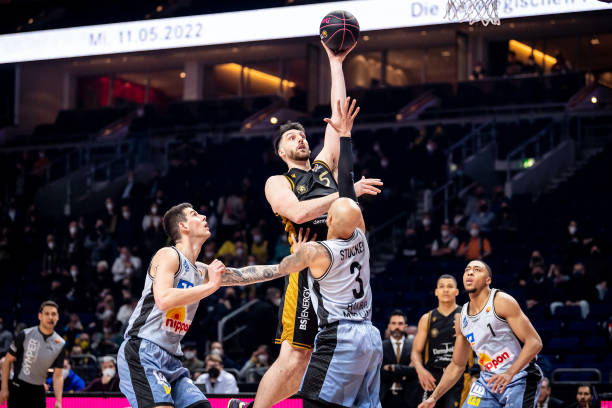 却并非一帆 却并非一帆