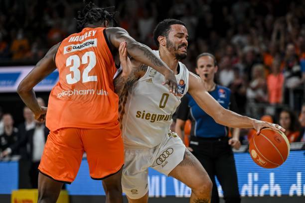 数次问鼎英 数次问鼎英